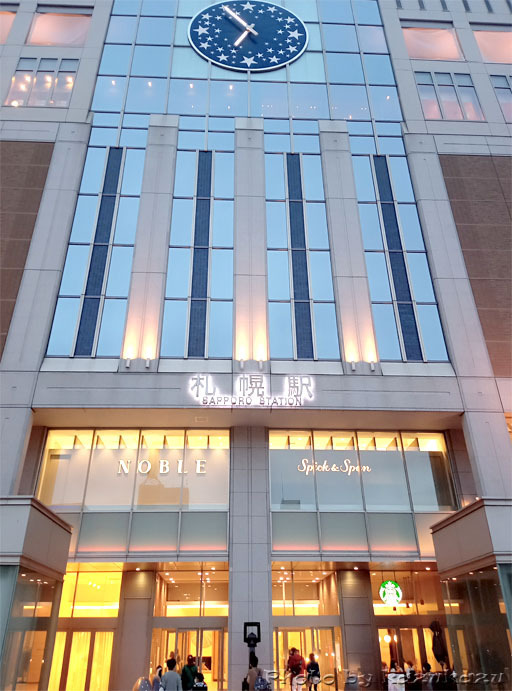 2614050822_03.jpg